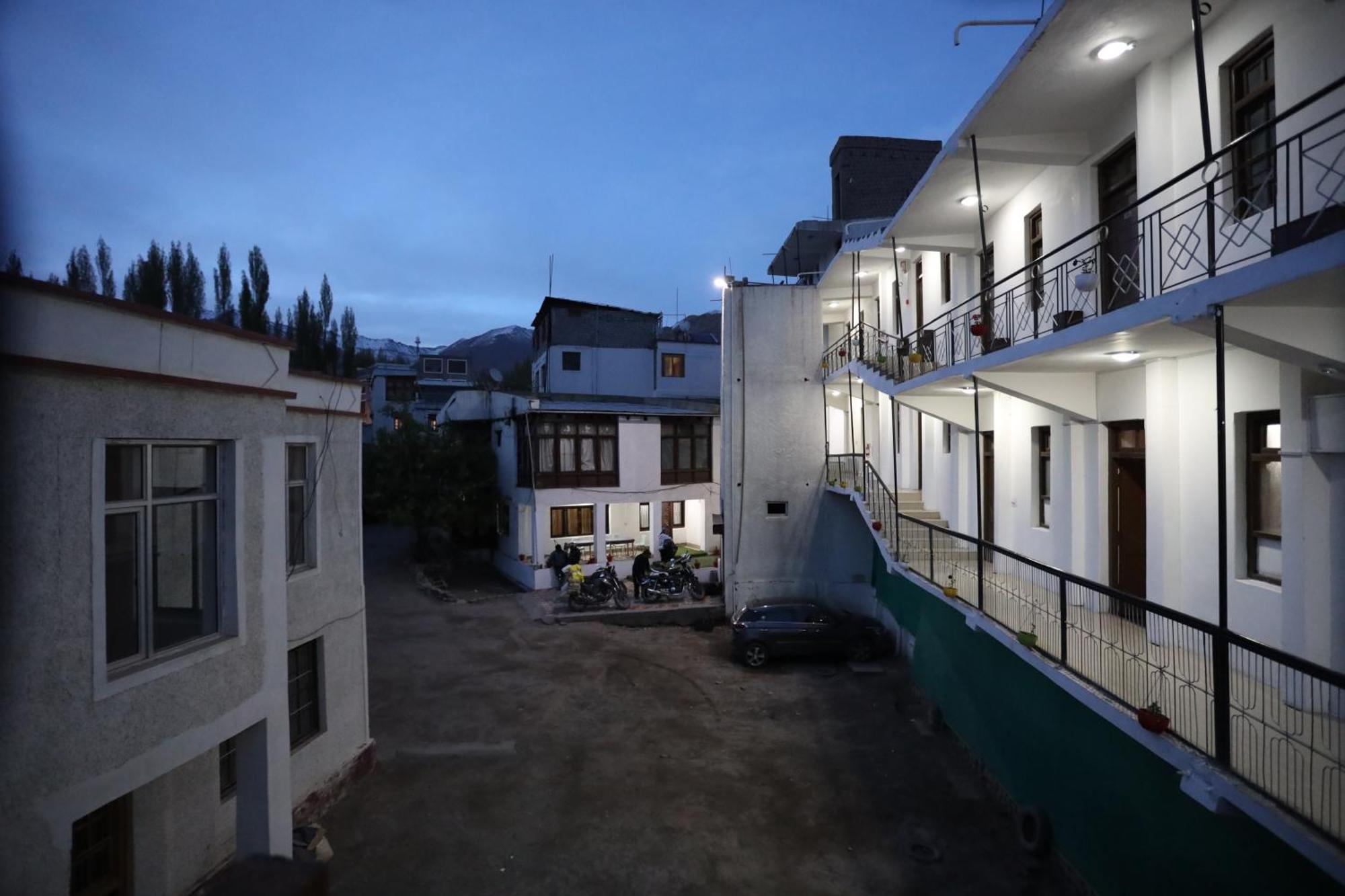 Hotel Jan Palace Léh Exteriér fotografie